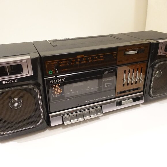 Vintage Sony CFS-1000 Stereo Cassette Recorder AM/FM Radio Boombox - Picture 2 of 14